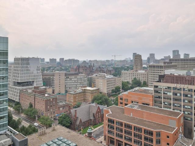 For Lease 770 Bay Street Unit# 2112, Toronto, Ontario