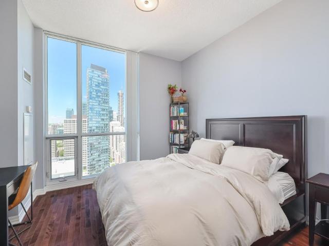For Lease 770 Bay Street Unit# PH101, Toronto, Ontario