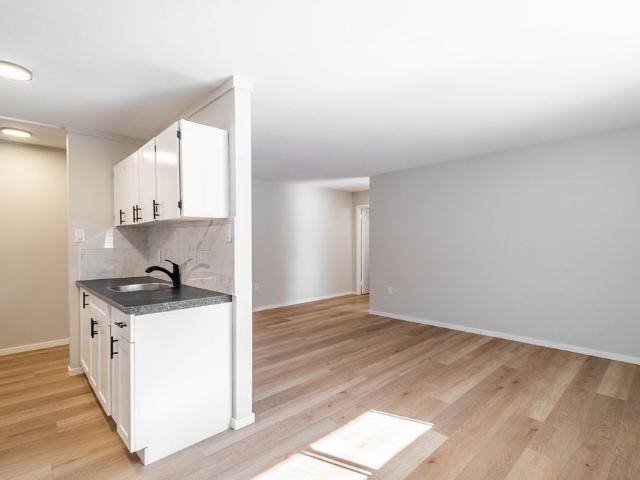 For Lease 77 East Street, St. Thomas, Ontario