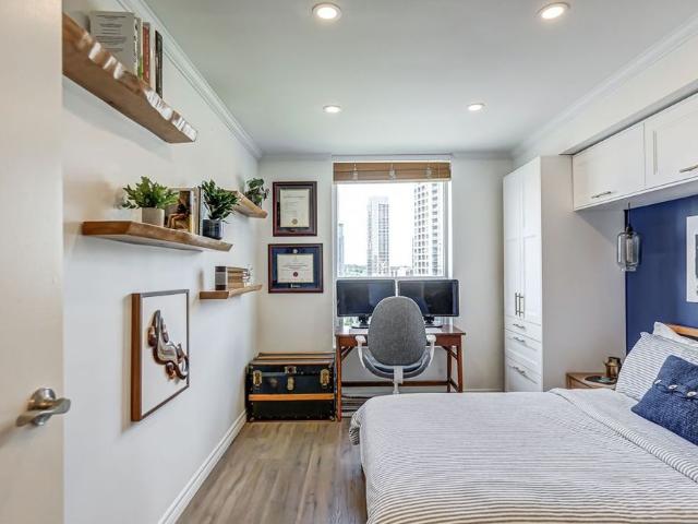 For Lease 77 Maitland Place Unit# PH23, Toronto, Ontario