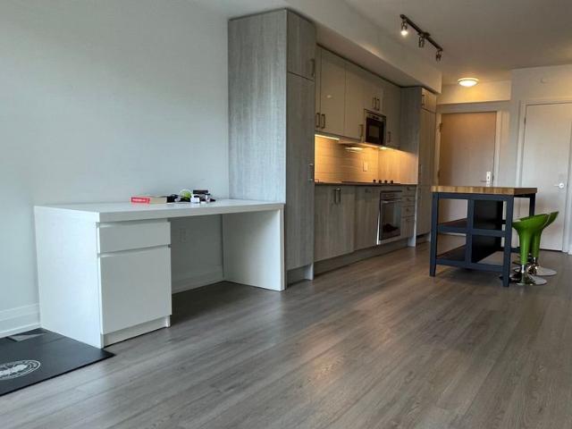 For Lease 77 Mutual Street Unit# 1401, Toronto, Ontario