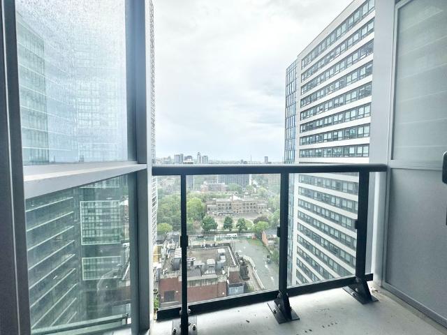For Lease 77 Mutual Street Unit# 2410, Toronto, Ontario