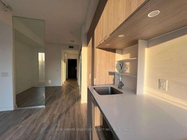 For Lease 77 Shuter Street Unit# 2015, Toronto, Ontario