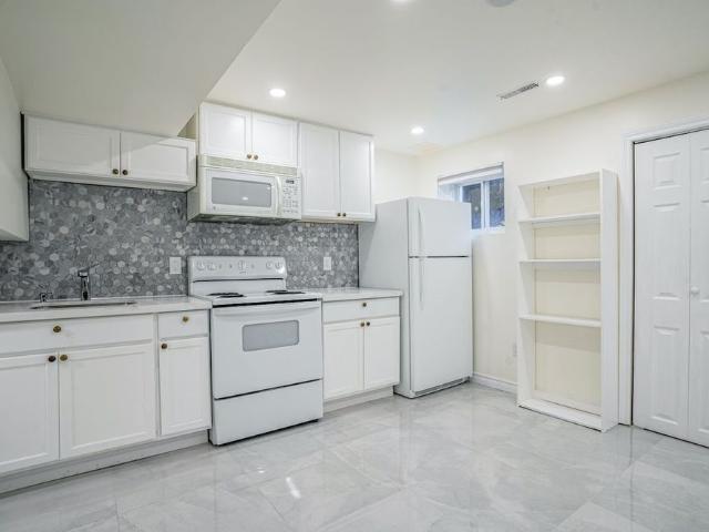 For Lease 77 Wheelwright Drive Unit# Bsmt, Richmond Hill, Ontario