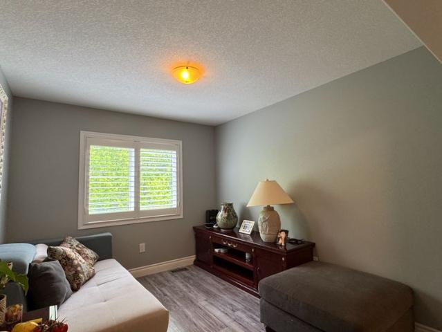 For Lease 7889 BUCKEYE Crescent, Niagara Falls, Ontario
