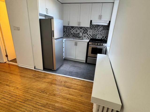 For Lease 781 St Clair Avenue Unit# 19, Toronto, Ontario