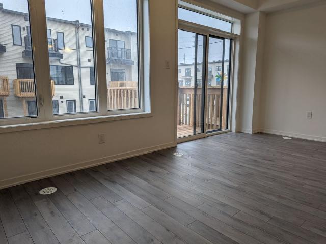 For Lease 782 Heathrow Path Unit# 95, Oshawa, Ontario