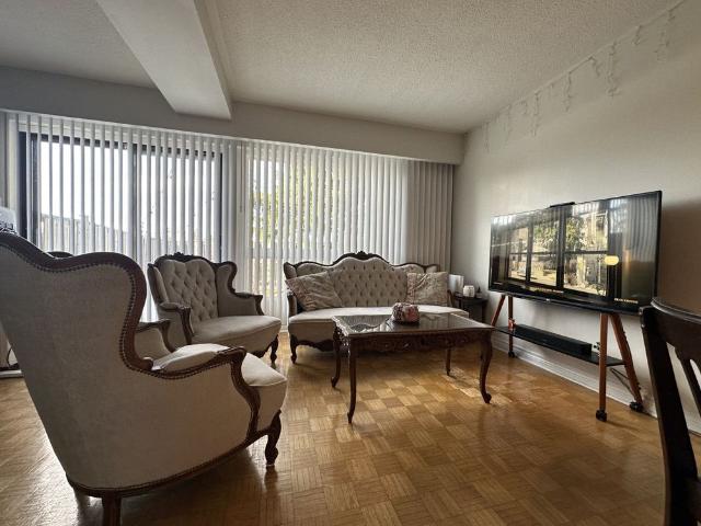 For Lease 78 Castlebury Crescent Unit# 8, Toronto, Ontario
