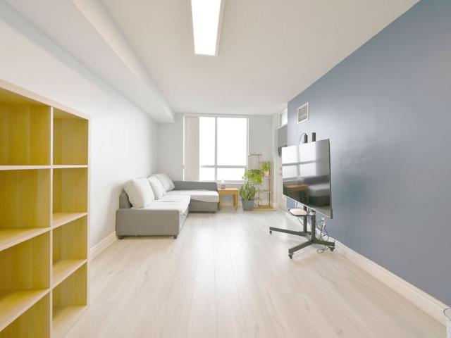 For Lease 78 Harrison Garden Boulevard Unit# 2004, Toronto, Ontario