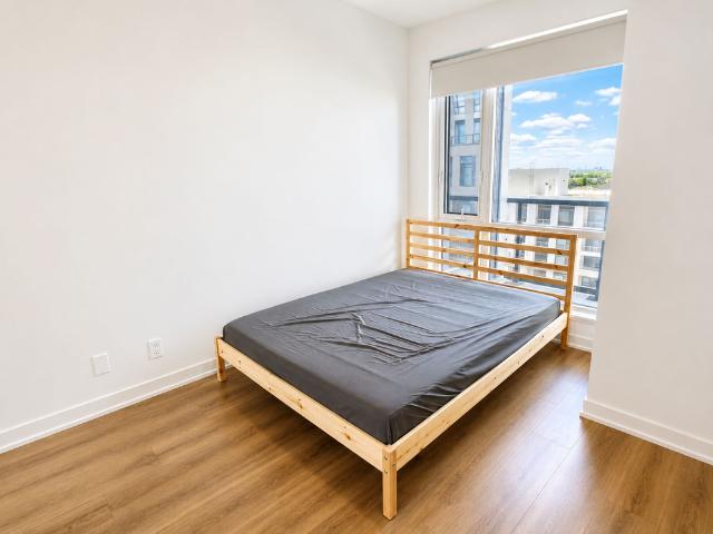 For Lease 7950 Bathurst Street Unit# 813, Vaughan, Ontario