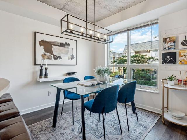 For Lease 800 King Street Unit# 202, Toronto, Ontario