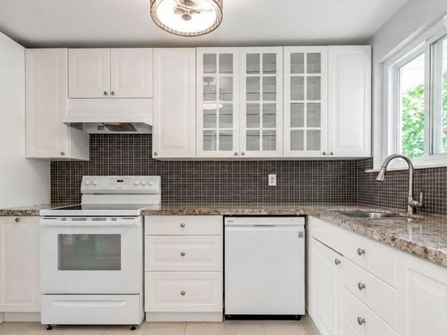 For Lease 802 Pam Crescent, Newmarket, Ontario