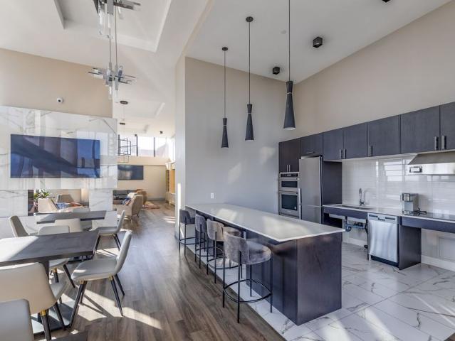For Lease 80 Bond Street Unit# 1522, Oshawa, Ontario