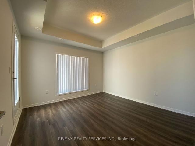 For Lease 80 Honeycrisp Crescent Unit# 372, Vaughan, Ontario