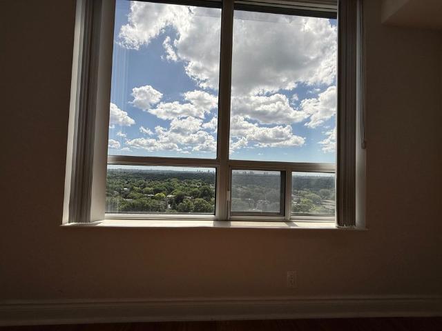 For Lease 80 Harrison Garden Boulevard Unit# 1717, Toronto, Ontario