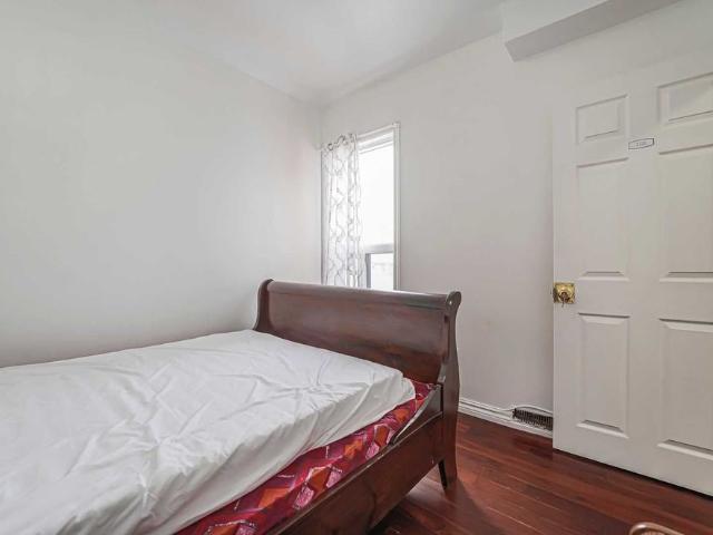 For Lease 80 Markham Street, Toronto, Ontario