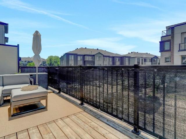 For Lease 815 Kiniw Private, Manor Park Cardinal Glen and Area, Ontario
