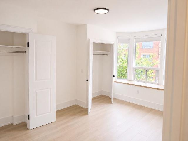 For Lease 810 Bloor Street Unit# 200, Toronto, Ontario