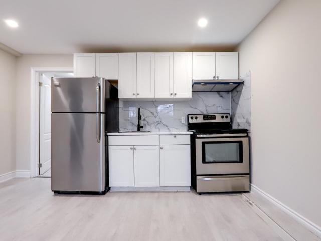 For Lease 81 McMillan Drive Unit# UNIT 1, Oshawa, Ontario