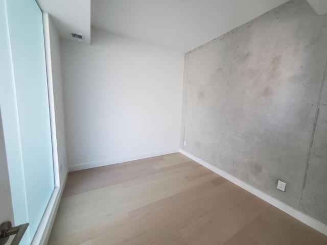 For Lease 81 Wellesley Street Unit# 1808, Toronto, Ontario