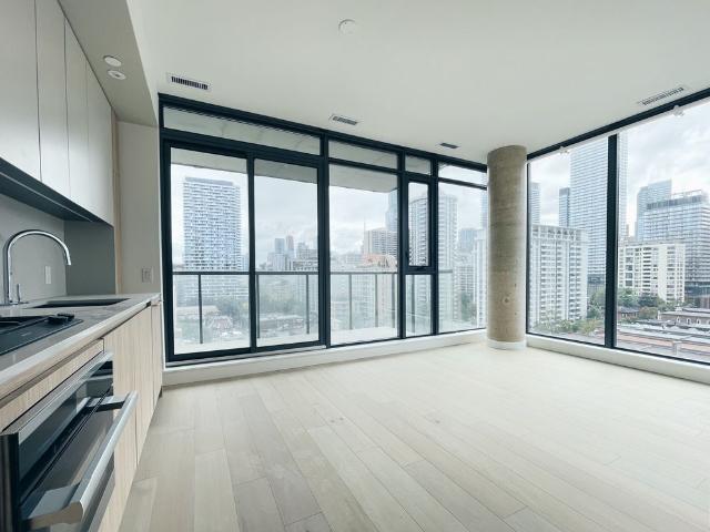 For Lease 81 Wellesley Street Unit# 903, Toronto, Ontario
