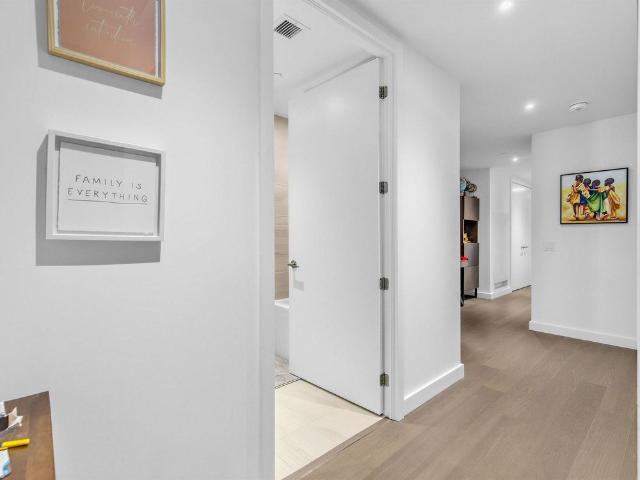 For Lease 81 Wellesley Street Unit# 908, Toronto, Ontario