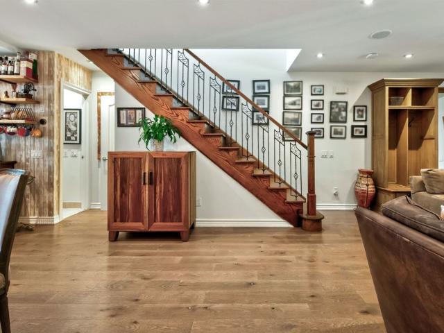 For Lease 82 Arlington Avenue, Toronto, Ontario