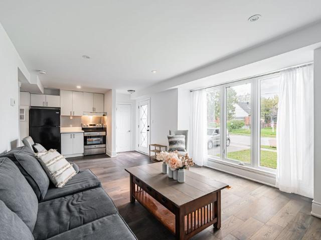 For Lease 82 Ellington Drive Unit# Upper, Toronto, Ontario
