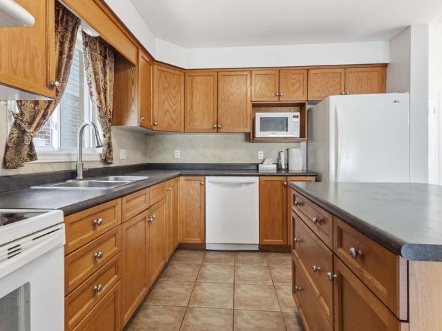 For Lease 837 Capulet Lane, London North, Ontario