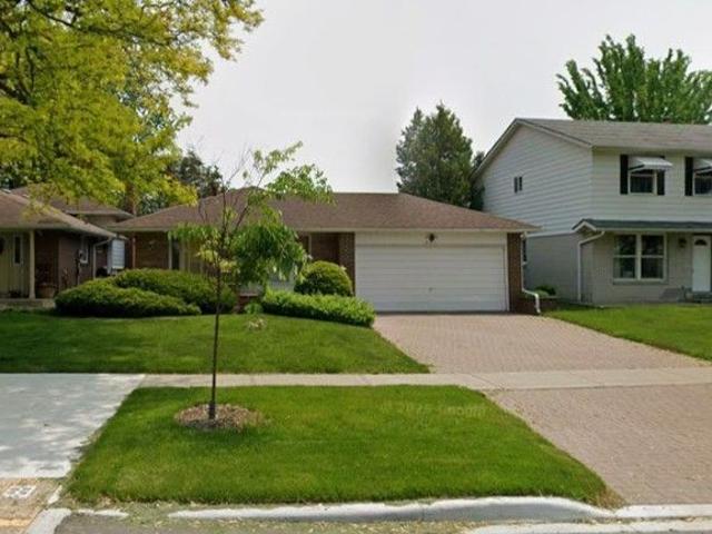 For Lease 831 Huntingwood Drive, Toronto, Ontario
