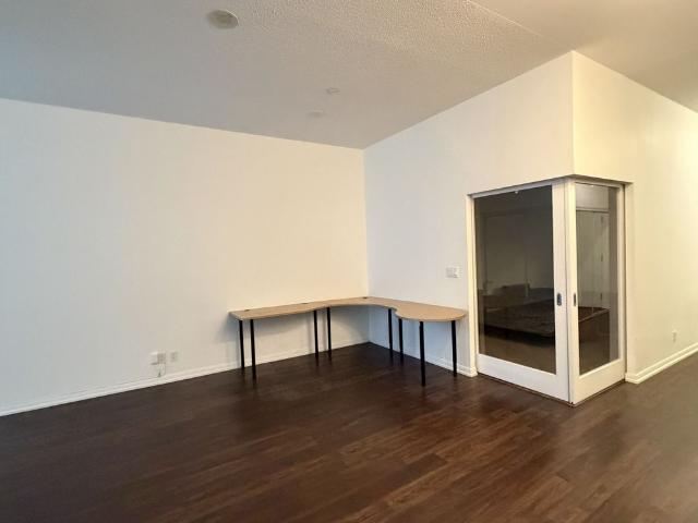 For Lease 832 Bay Street Unit# 213, Toronto, Ontario