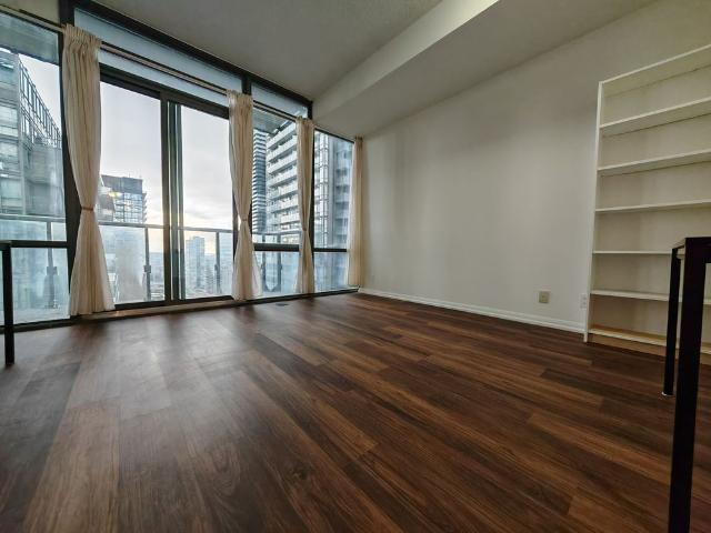 For Lease 832 Bay Street Unit# 3006, Toronto, Ontario