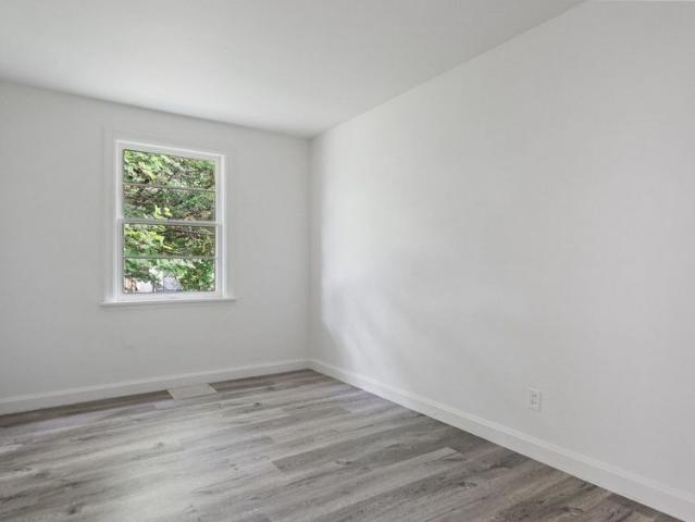 For Lease 848 Colborne Street, Brantford, Ontario