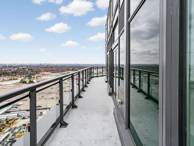 For Lease 840 QUEENS PLATE Drive Unit# 1705, Toronto, Ontario