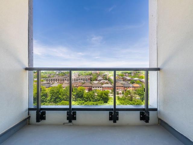 For Lease 858 Dupont Street Unit# 713, Toronto, Ontario