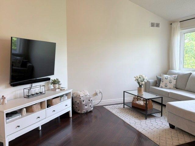 For Lease 85 Bristol Road Unit# 163, Mississauga, Ontario