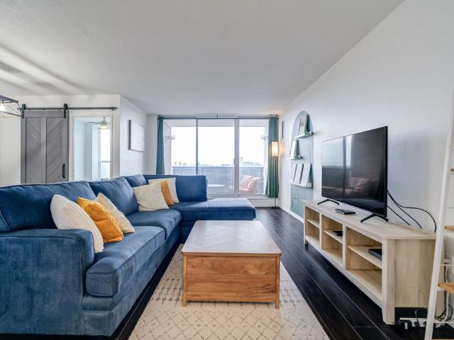 For Lease 85 Emmett Avenue Unit# 2008, Toronto, Ontario