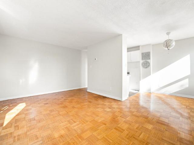 For Lease 85 Lawton Boulevard Unit# 409, Toronto, Ontario