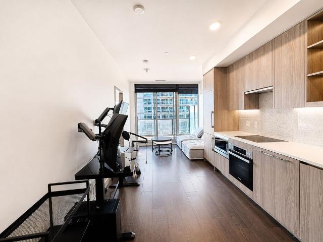 For Lease 85 Mcmahon Drive Unit# 2507, Toronto, Ontario