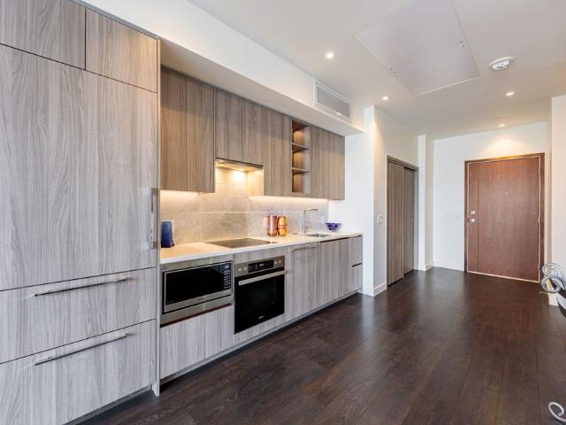 For Lease 85 Mcmahon Drive Unit# 612, Toronto, Ontario