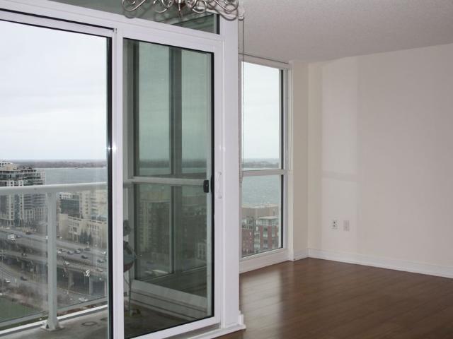 For Lease 85 Queens Wharf Road Unit# 2512, Toronto, Ontario