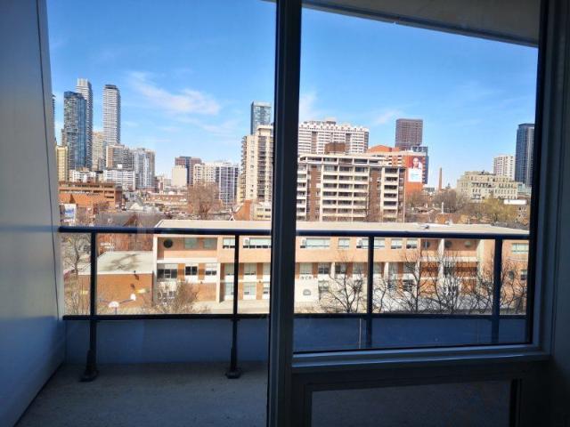 For Lease 85 Wood Street Unit# 816, Toronto, Ontario