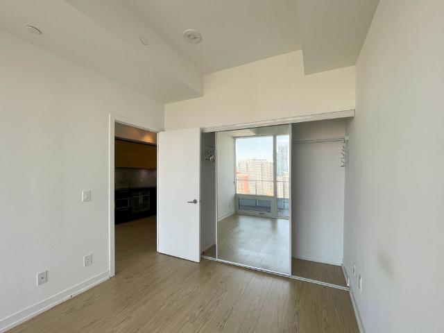 For Lease 85 Wood Street Unit# 2210, Toronto, Ontario