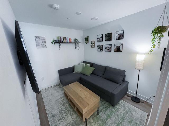 For Lease 86 Dundas Street Unit# 1312, Mississauga, Ontario