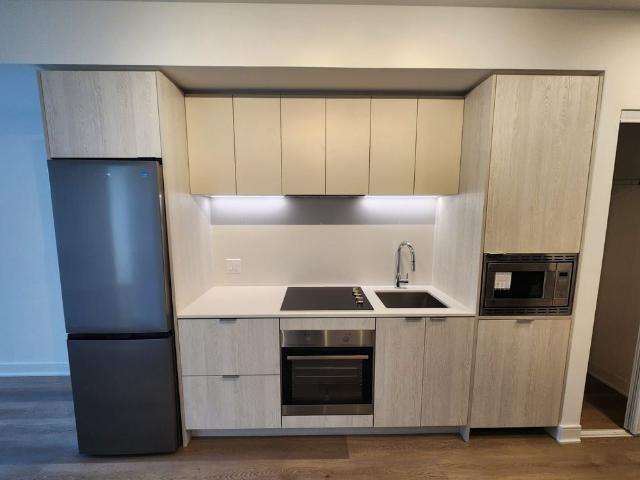 For Lease 86 Dundas Street Unit# 407, Mississauga, Ontario