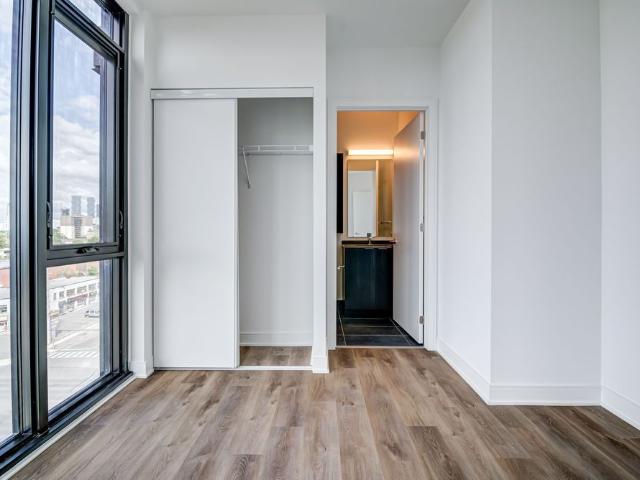 For Lease 86 Dundas Street Unit# 702, Mississauga, Ontario