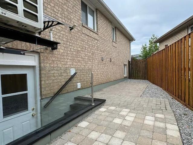 For Lease 86 Taylor Drive, Barrie, Ontario