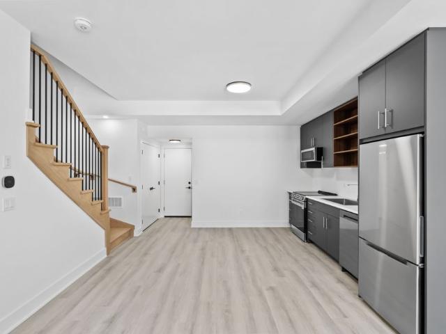 For Lease 87 Everett Common, St. Catharines, Ontario