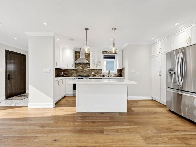 For Lease 87 Fallingbrook Road, Toronto, Ontario