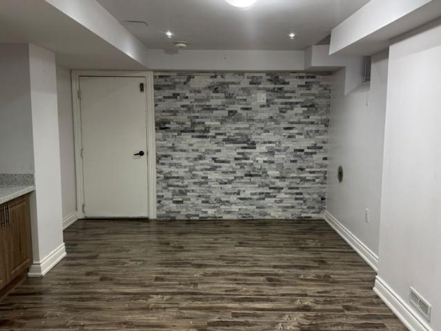 For Lease 87 Maple Valley Street Unit# lower, Brampton, Ontario